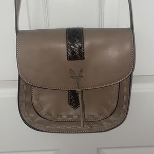 Gussaci crossbody purse EUC